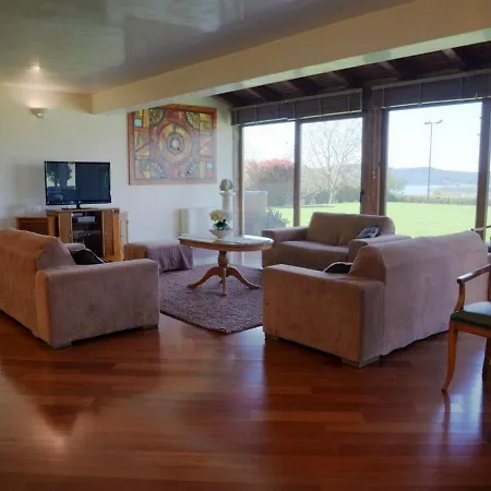 Holiday home With Pool In A Peaceful Location Pomer